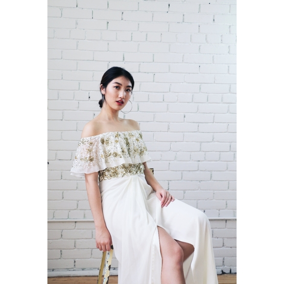 Virgos Lounge | Off-the-shoulder Gown - Picture 2 of 9